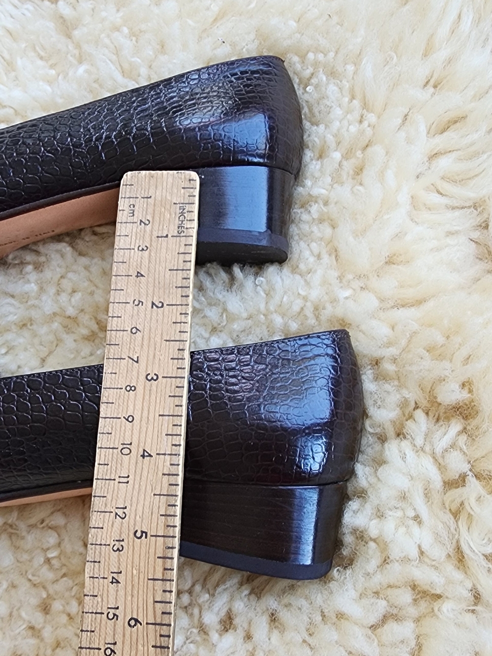 Salvatore Ferragamo Brown Croc-Embossed Leather Loafers with Gold Bit - Picture 6 of 7